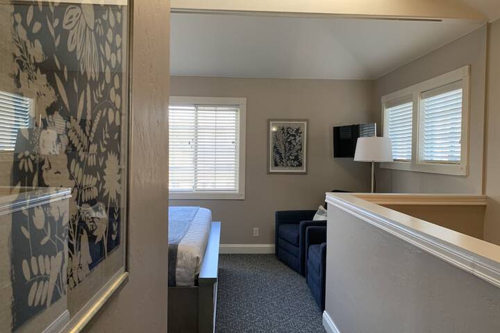 Room 10 of 74