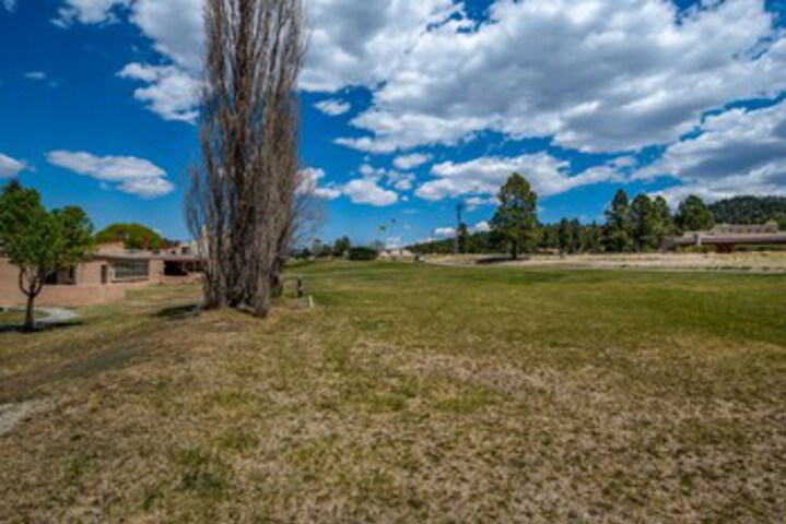 Property Grounds 17 of 23