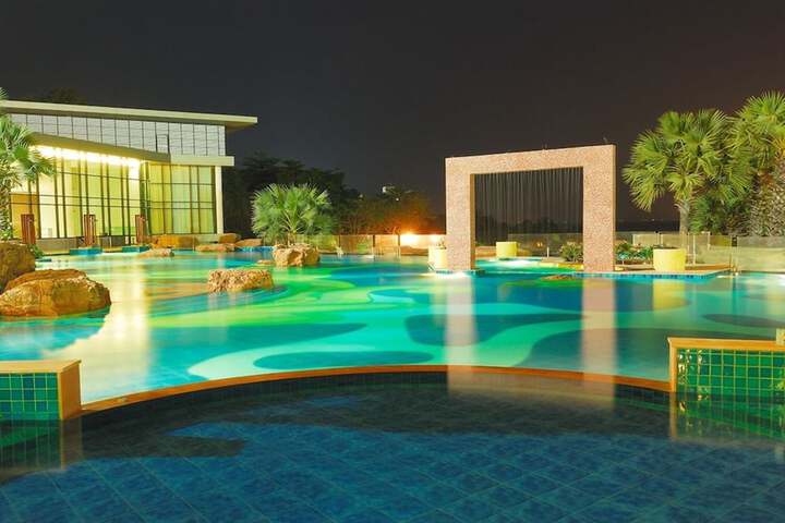 Pool 131 of 168