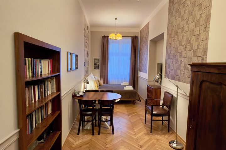 Room 57 of 121