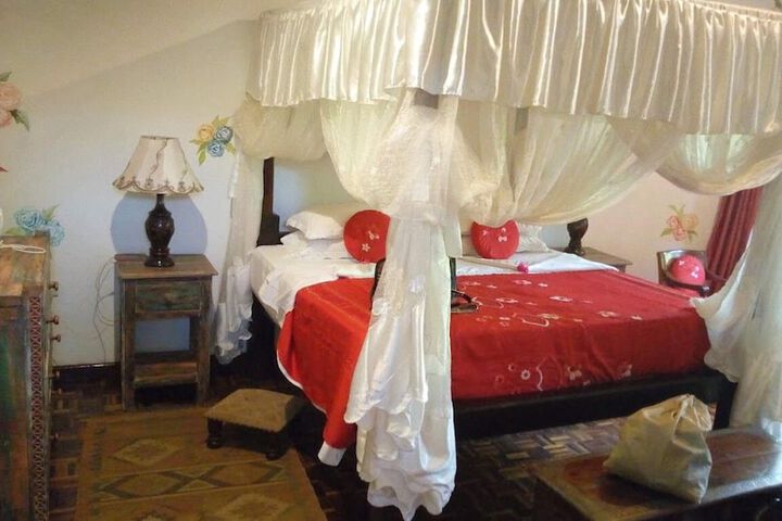 Room 5 of 50