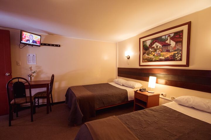 Room 7 of 36
