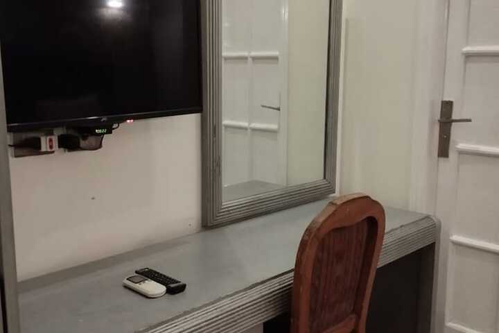 Room 14 of 74