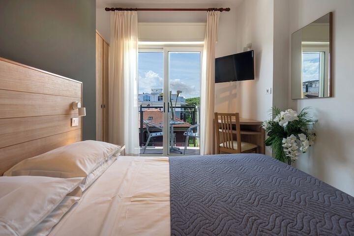 Room 55 of 131