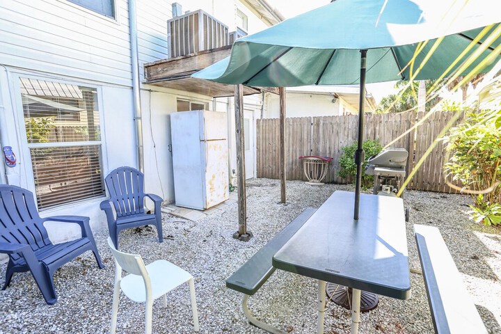 Terrace/Patio 18 of 19