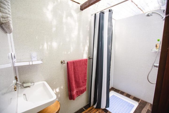 Room 28 of 61