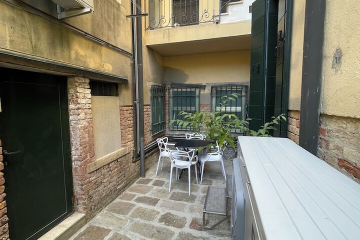 Terrace/Patio 90 of 133