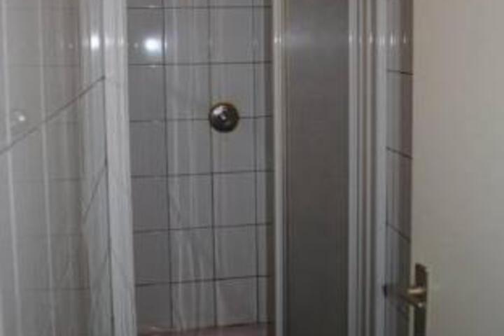 Room 5 of 24
