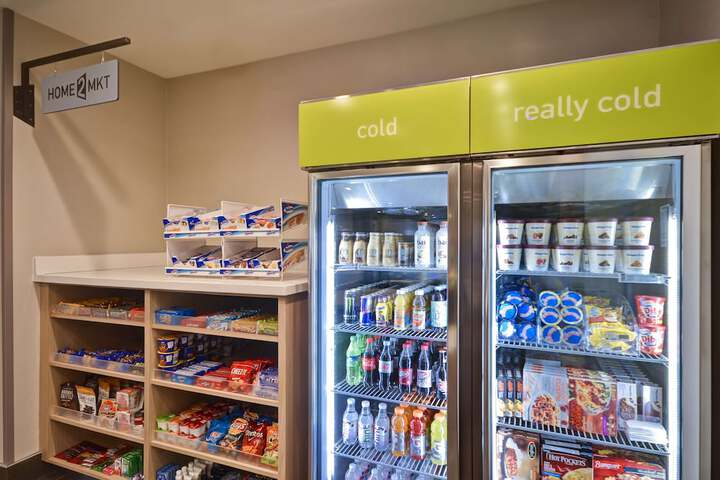 Snack bar