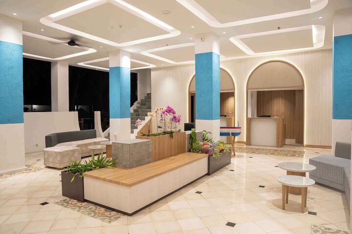 Lobby Photos
