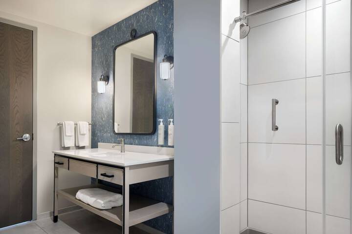 Bathroom shower
