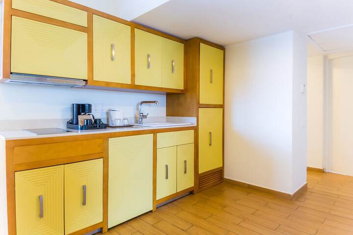 Private kitchenette