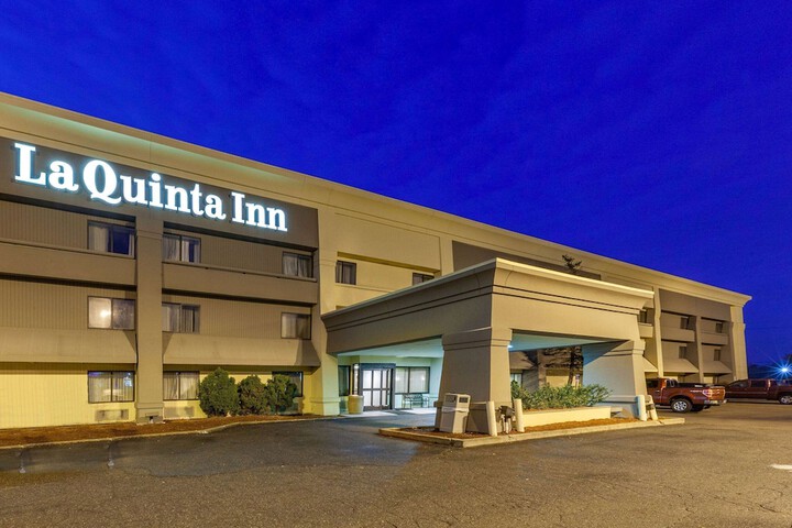La Quinta Inn By Wyndham Detroit Canton - Canton Township Mi 41211 Ford Rd 48187