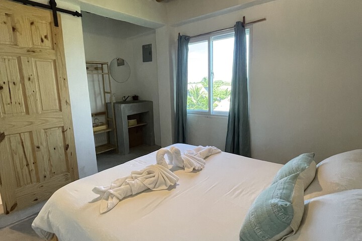Room 2 of 18