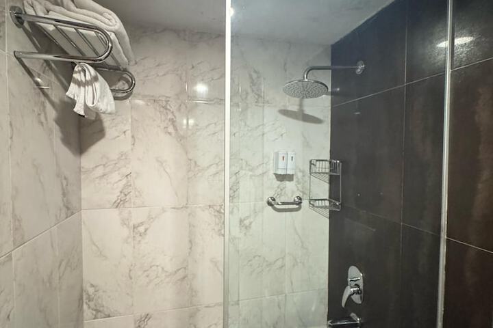Room 41 of 46
