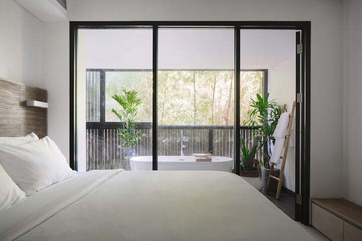 Room 6 of 71