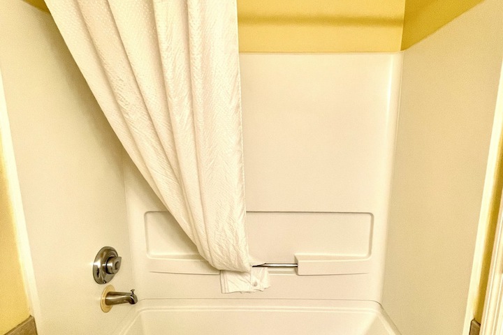 Efficiency King Bed Accessible (22 of 22)