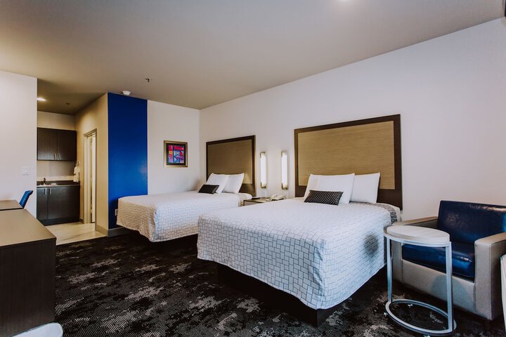 Room 6 of 21
