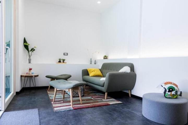 Room 15 of 32