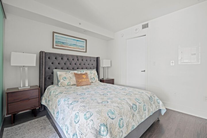 Room 7 of 40