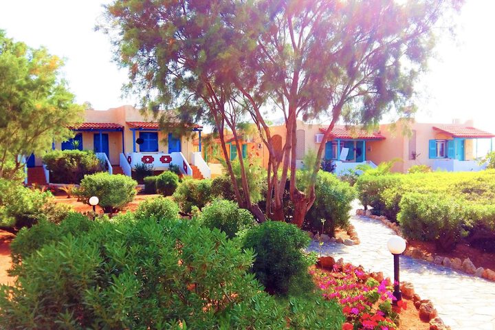 Hotel Exterior 70 of 88