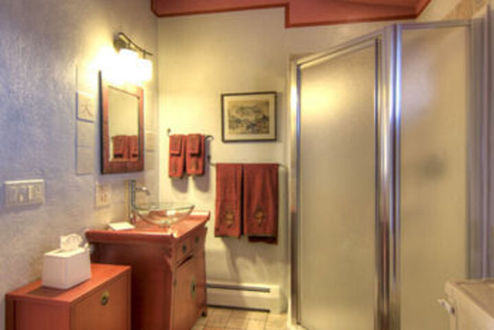 Room 2 of 22