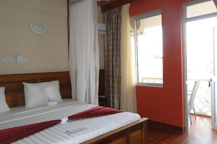 Room 10 of 40