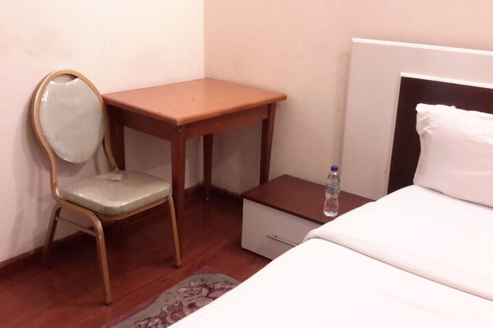 Room 18 of 36
