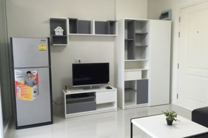 Room 9 of 10