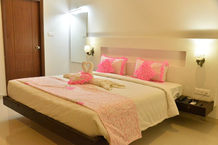 Room 4 of 26