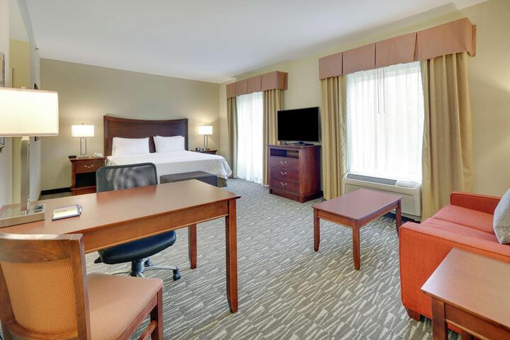 1 King Bed (6 of 16)