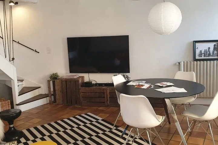 Room 10 of 17