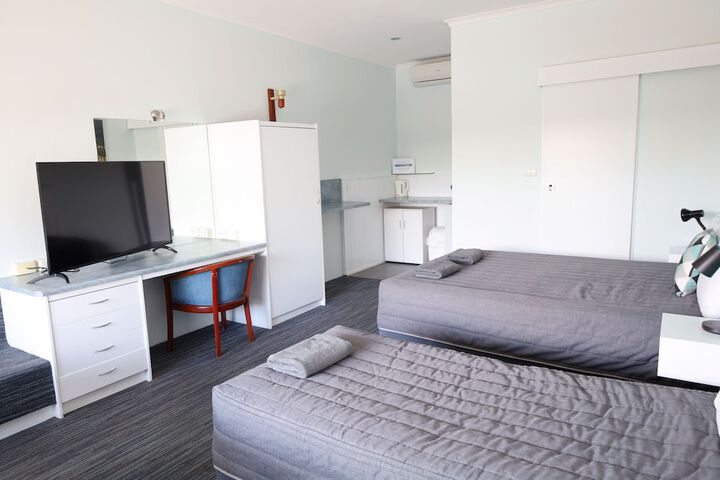 Room 19 of 65