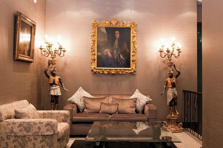 Lobby Entry