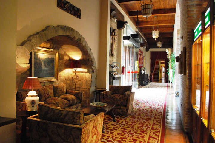 Lobby Entry
