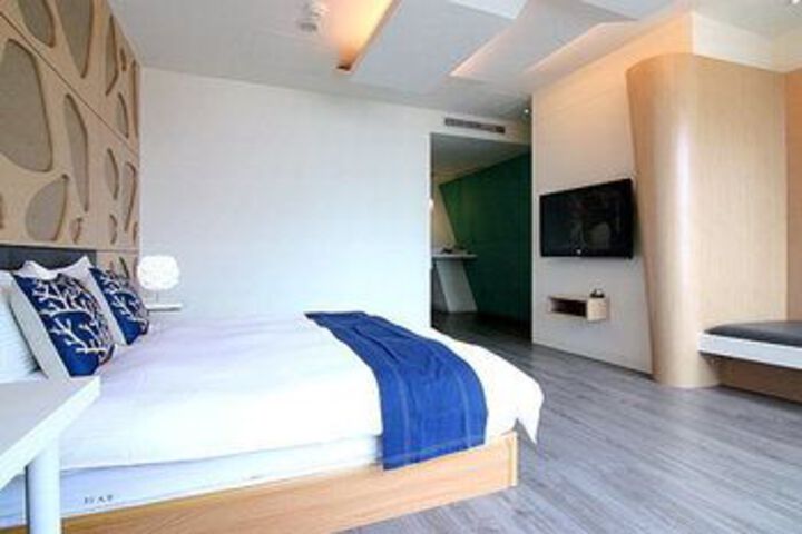 Room 42 of 52