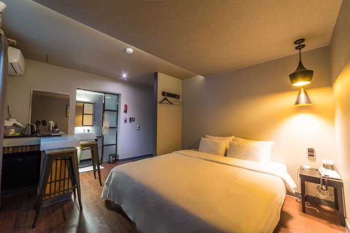 Room 14 of 62