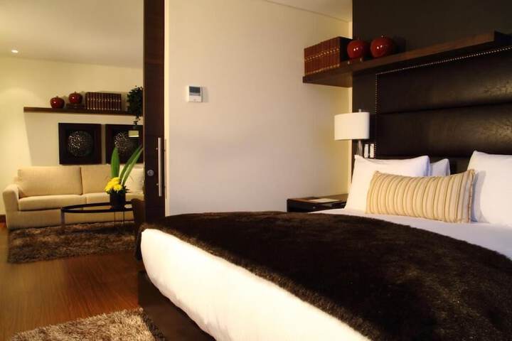 Room 13 of 35
