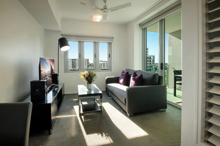 Room 16 of 28