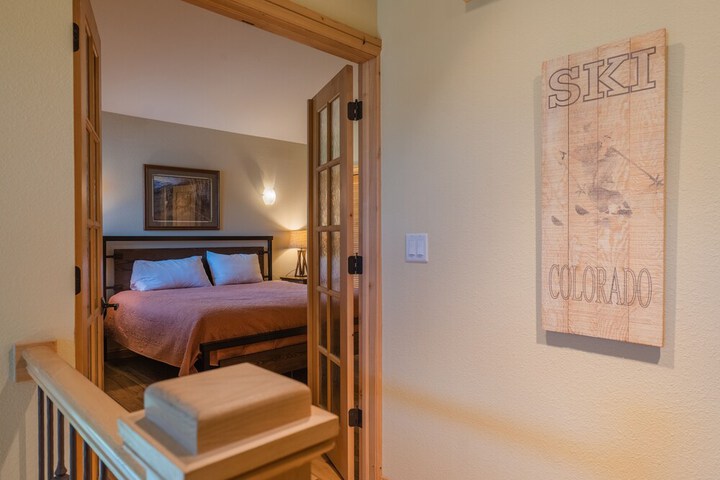 Room 6 of 38