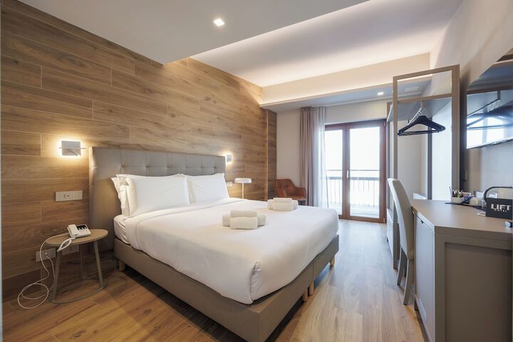 Room 21 of 72