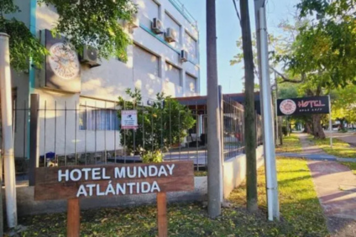 HOTEL MUNDAY
