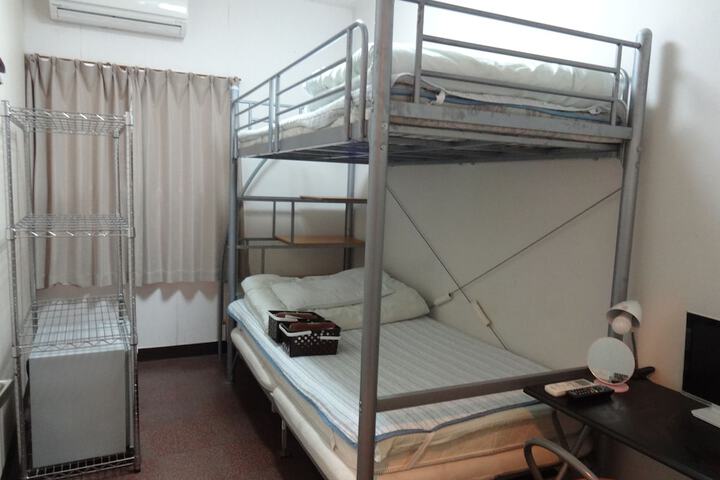 Room 10 of 49