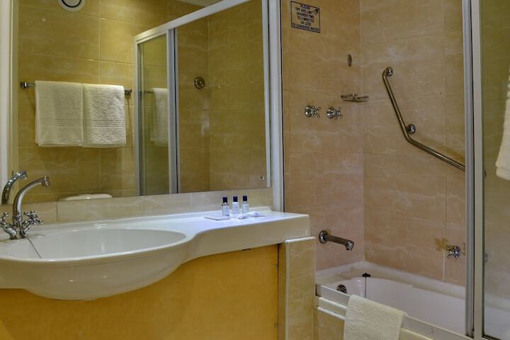 Bath Interior