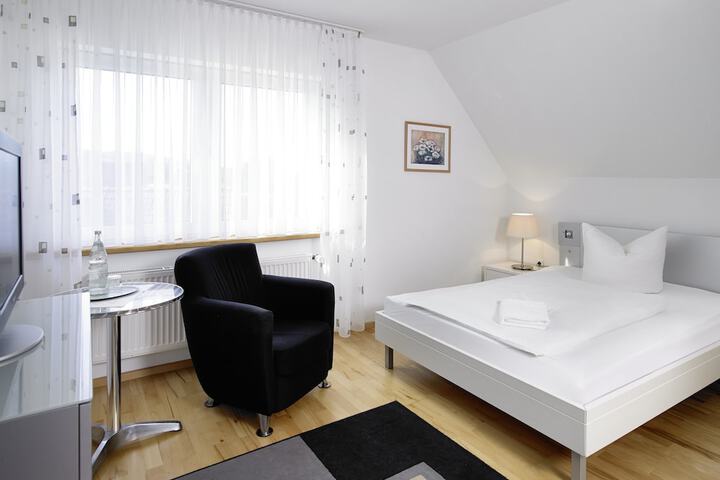 Room 12 of 45