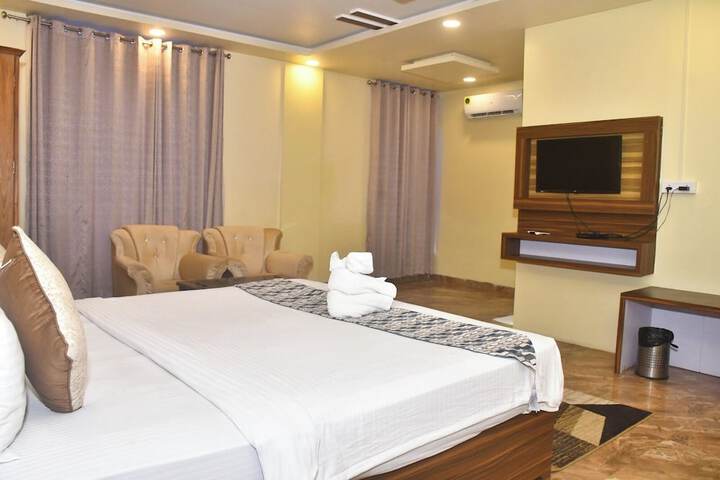 Room 2 of 7