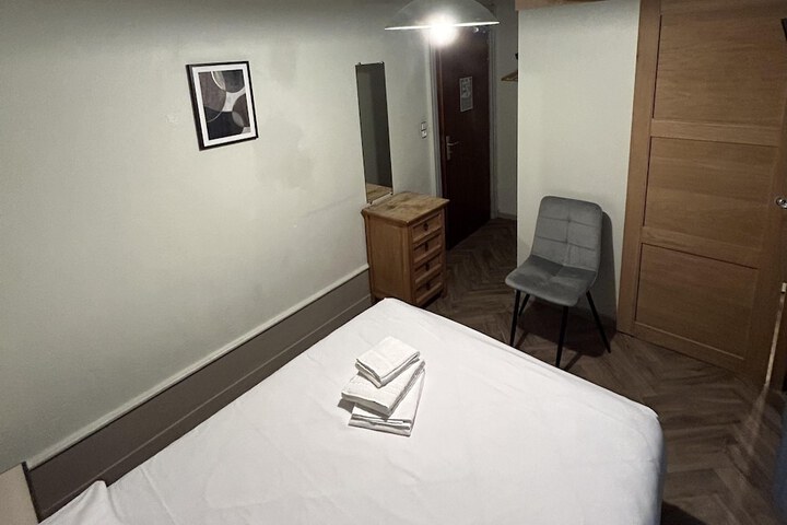 Room 17 of 81