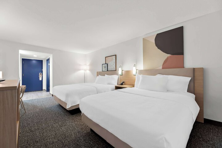Room 14 of 38