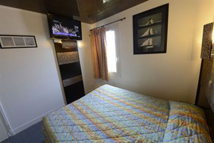 Room 22 of 40