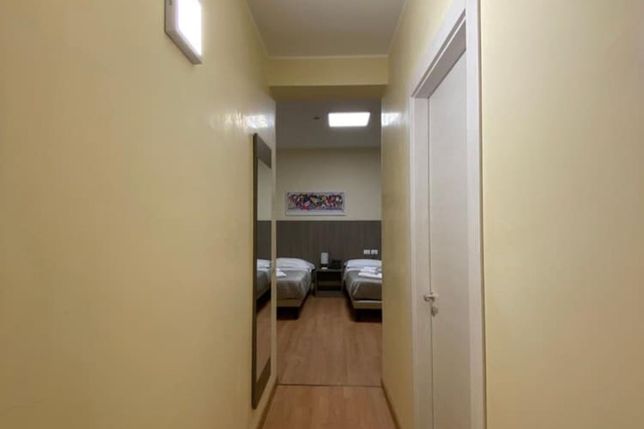 Ballroom/Hall 21 of 31